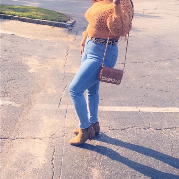 Cross-Back Sweater - Picture 7 of 7